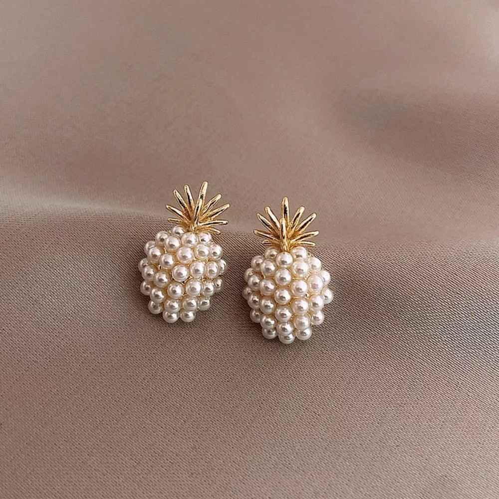 🎉 New Pearl Pineapple Stud Earrings